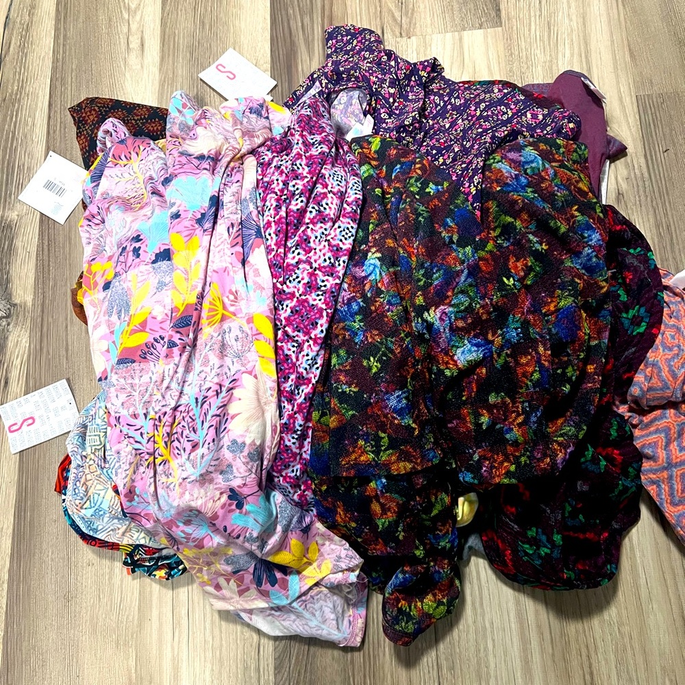 Lot of 17 Lularoe pieces brand new w/tags make me any offer